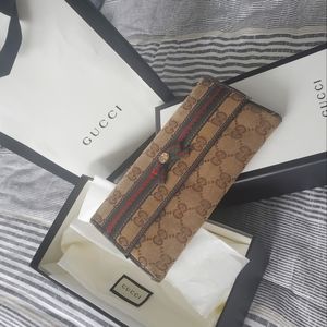 Gucci wallet